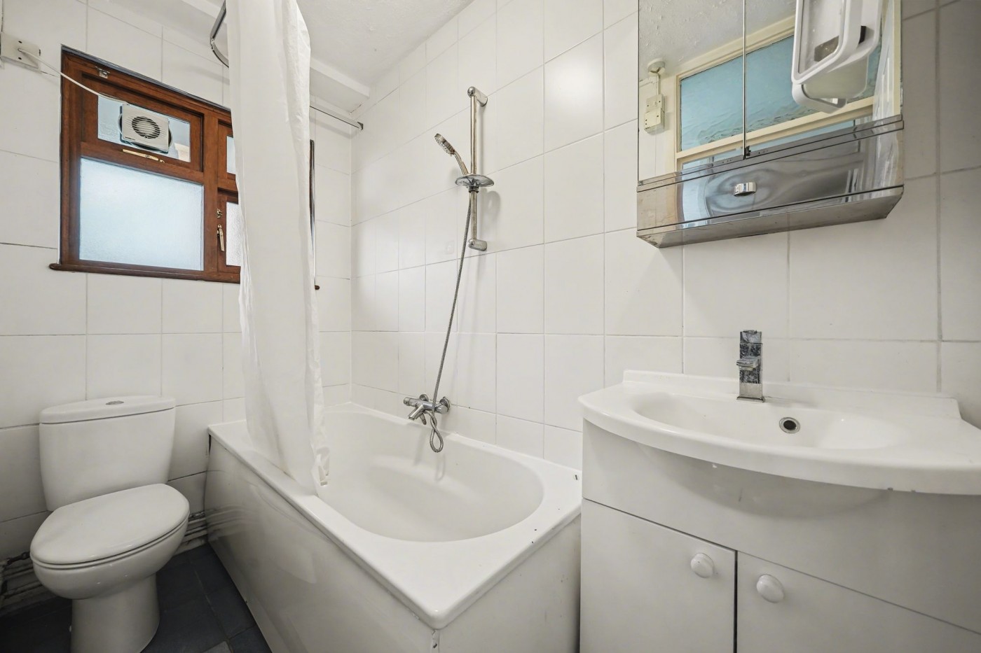 Images for Lennox Road, Haden Court Lennox Road, N4 EAID:2092695728 BID:d78cdad6-8851-45ca-b966-38a91e6bb6bf