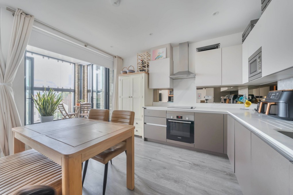 View Full Details for Fairbridge Road, London, N19 - EAID:2092695728, BID:a6721746-bd1f-4561-86df-c186f35b52e2